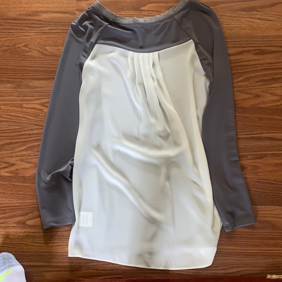 Tunic blouse grey on front white on back - Picture 3 of 5